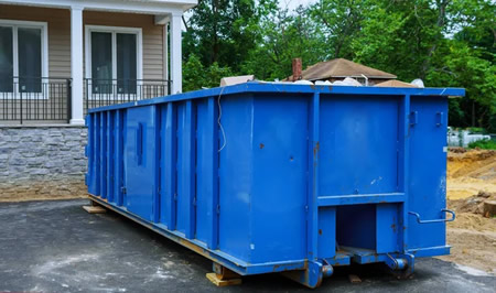 5 Benefits Of Using A Roll-Off Dumpster Delivery Service